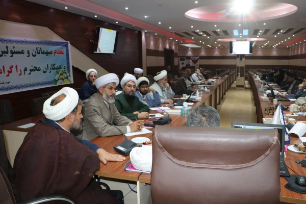 بزگزاری کارگاه آموزشی طرح تحول دروس معارف اسلامی(مبانی نظری اسلام) در دانشگاه فرهنگیان آذربایجان شرقی  4