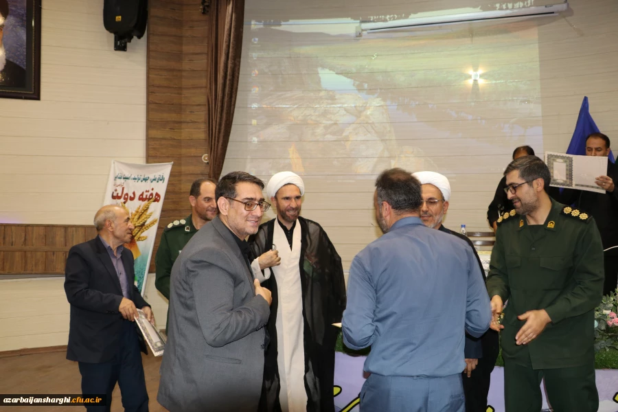 گرامیداشت یاد و خاطره شهیدان رجائی و با هنر و روز کارمند 3