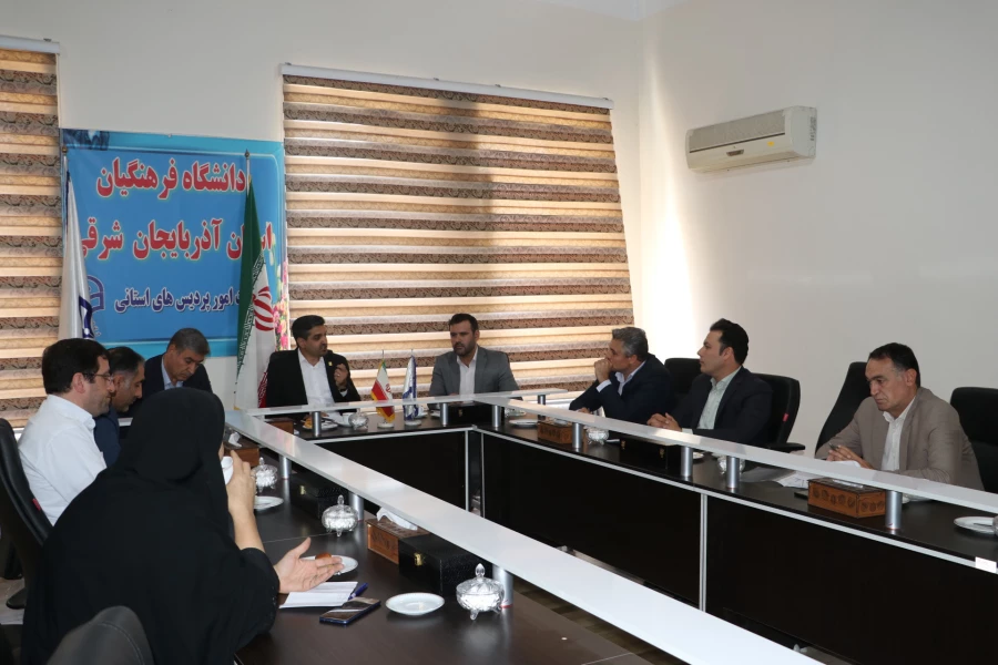 بازدید ملخاصی مدیر امور مدارس وابسته و کارورزی دانشگاه فرهنگیان از مدیریت استانی آذربایجان شرقی 7