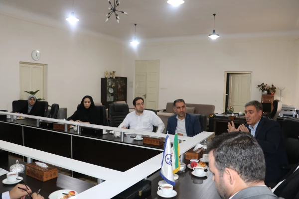 بازدید ملخاصی مدیر امور مدارس وابسته و کارورزی دانشگاه فرهنگیان از مدیریت استانی آذربایجان شرقی 10