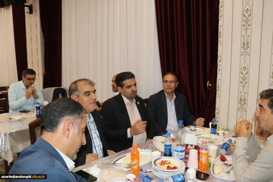 ضیافت شام  کارکنان دانشگاه فرهنگیان استان 4