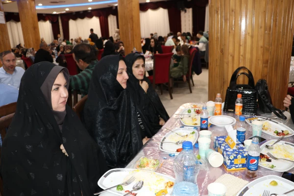 ضیافت شام  کارکنان دانشگاه فرهنگیان استان 6