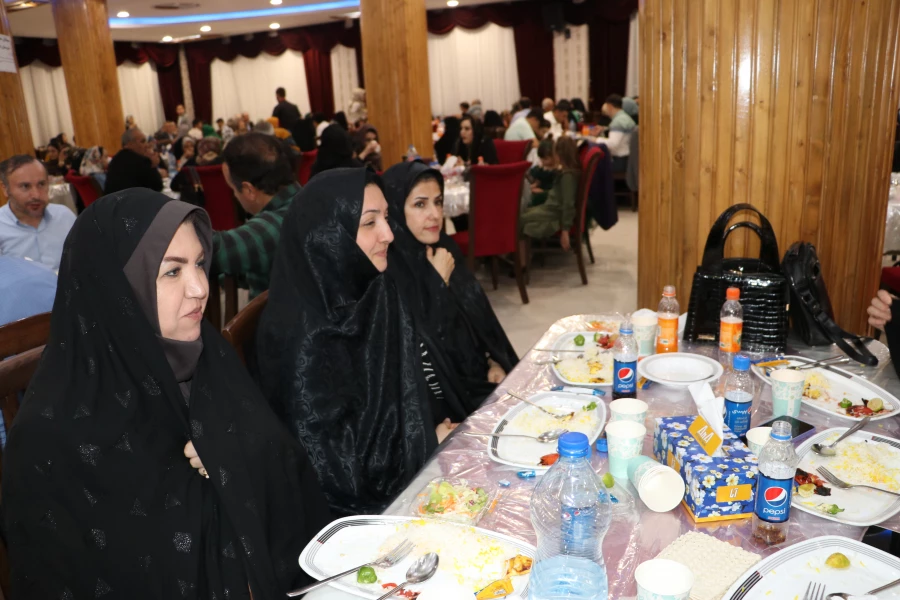 ضیافت شام  کارکنان دانشگاه فرهنگیان استان 6
