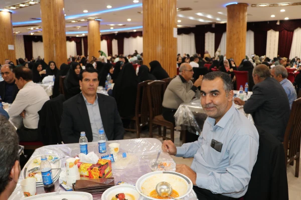 ضیافت شام  کارکنان دانشگاه فرهنگیان استان 9