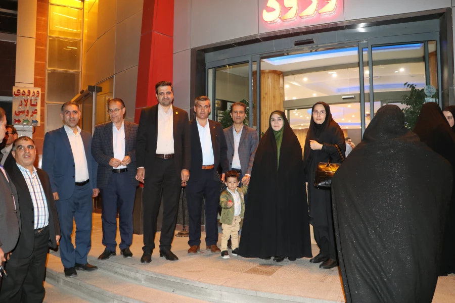 ضیافت شام  کارکنان دانشگاه فرهنگیان استان 16