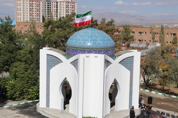 رونمایی 15