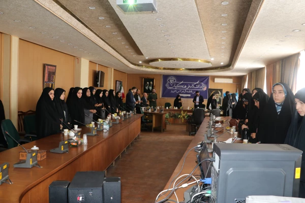 برنامه گرامیداشت هفته دفاع مقدس در دانشگاه فرهنگیان استان ردیس فاطمه الزهرا تبریز  6