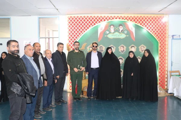 برنامه گرامیداشت هفته دفاع مقدس در دانشگاه فرهنگیان استان ردیس فاطمه الزهرا تبریز  7