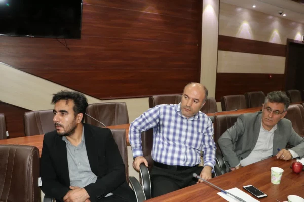 نشست صمیمی و هم اندیشی اعضای هیأت علمی با ریاست دانشگاه فرهنگیان آذربایجان شرقی  18
