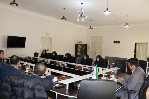 برگزاری جلسه بزرگداشت هفته کتاب و کتاب خوانی در دانشگاه فرهنگیان استان آذربایجان شرقی  6