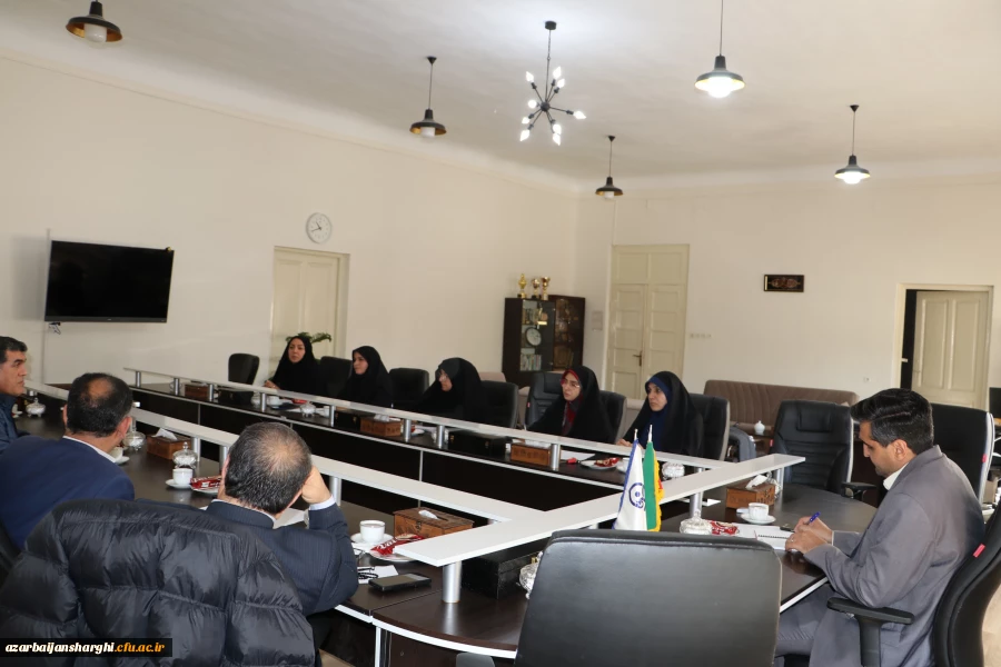 برگزاری جلسه بزرگداشت هفته کتاب و کتاب خوانی در دانشگاه فرهنگیان استان آذربایجان شرقی  6