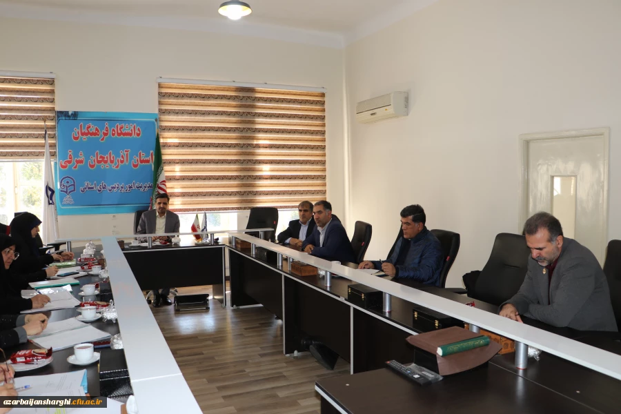 برگزاری جلسه بزرگداشت هفته کتاب و کتاب خوانی در دانشگاه فرهنگیان استان آذربایجان شرقی  11