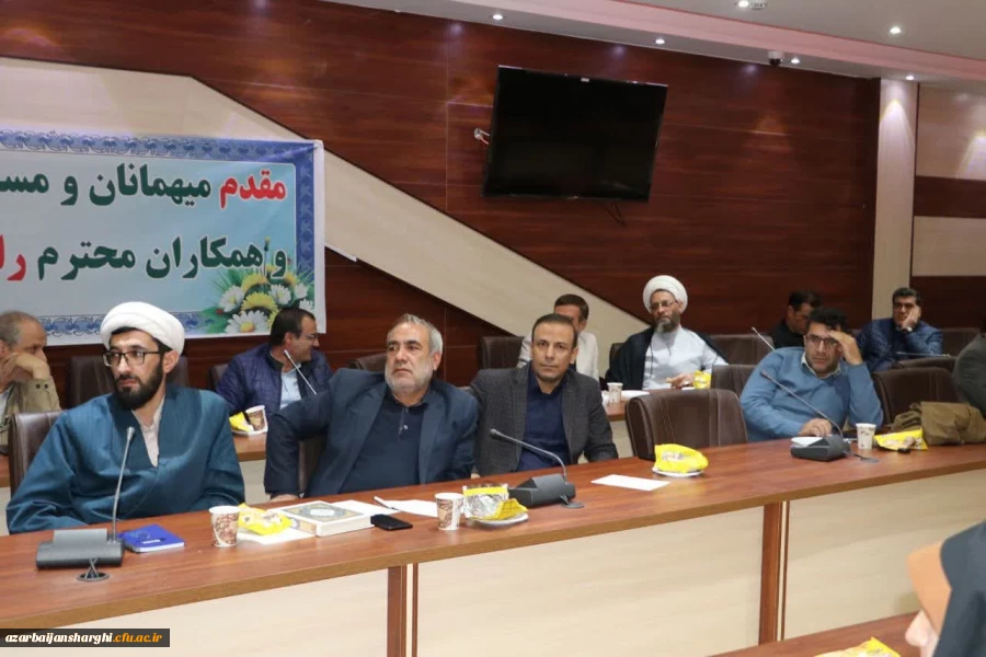 نشست علمی و هم اندیشی مواجهه با چالش تمدنی اسرائیل از منظر امام موسی صدردر آذربایجان شرقی 10