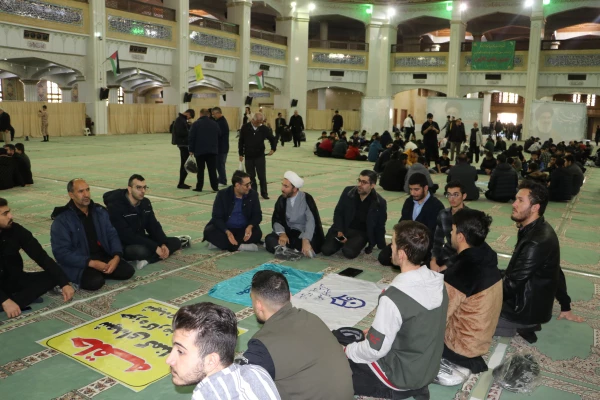 حضور درهمایش بزرگ حلقه های صالحین بسیج درمصلای تبریز 6