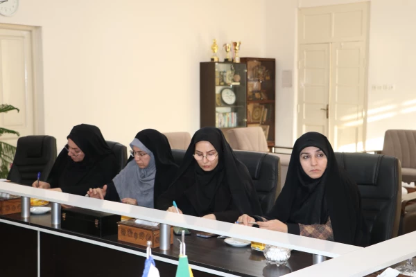 برگزاری جلسه کمیته علمی ستاد استانی هفته پژوهش و فناوری سال 1403 13