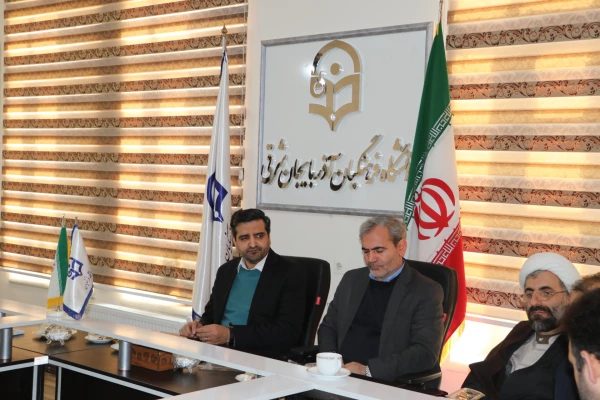 جلسه رفع کمبود فضاهای آموزشی، رفاهی و فرهنگی دانشگاه فرهنگیان  استان  با حضور مدیر کل آموزش وپرورش آذربایجان شرقی 
 4