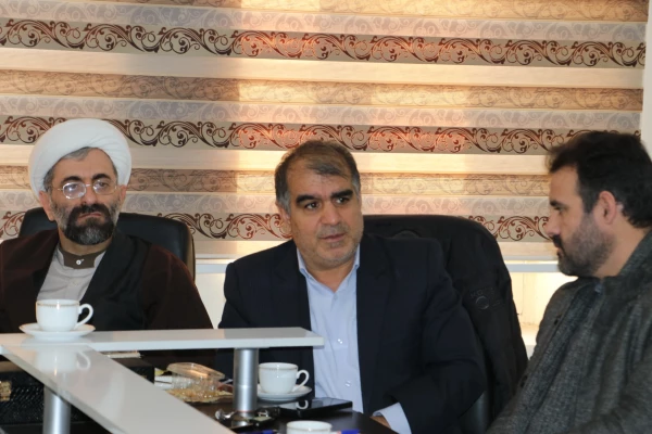 جلسه رفع کمبود فضاهای آموزشی، رفاهی و فرهنگی دانشگاه فرهنگیان  استان  با حضور مدیر کل آموزش وپرورش آذربایجان شرقی 
 5