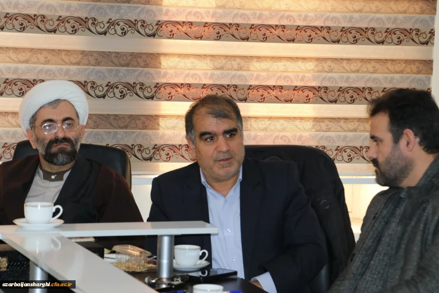 جلسه رفع کمبود فضاهای آموزشی، رفاهی و فرهنگی دانشگاه فرهنگیان  استان  با حضور مدیر کل آموزش وپرورش آذربایجان شرقی 
 5