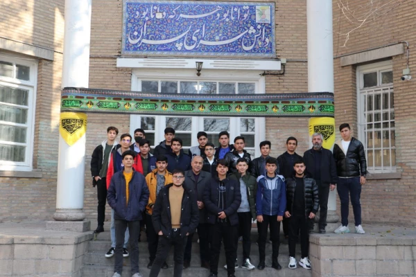 بازدید دانش آموزان مجتمع آموزشی سما واحد بناب از دانشگاه فرهنگیان آذربایجان شرقی  3