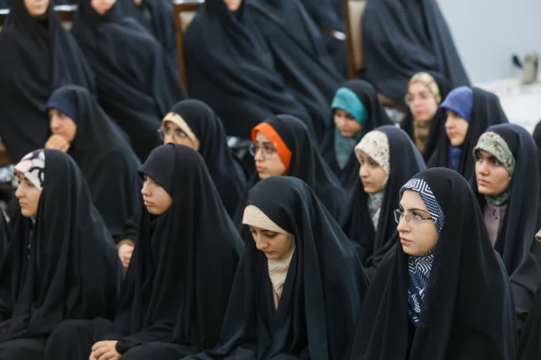 دیدار بانوان فرهیخته دانشگاههای آذربایجان شرقی با نماینده ولی فقیه در استان 5