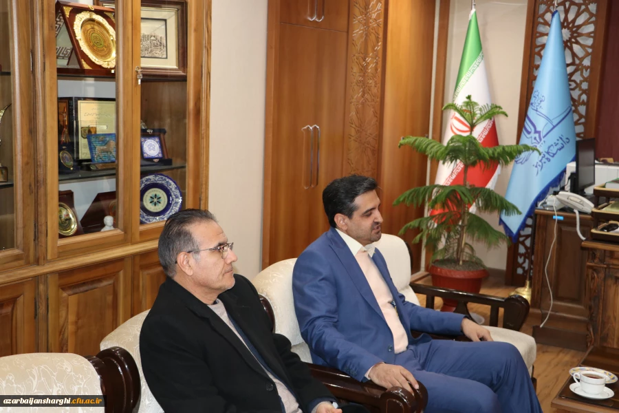 نشست رئیس دانشگاه فرهنگیان تبریز با رئیس دانشگاه مادر استان  آذربایجان شرقی 8