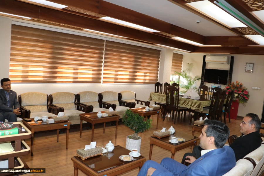 نشست رئیس دانشگاه فرهنگیان تبریز با رئیس دانشگاه مادر استان  آذربایجان شرقی 10