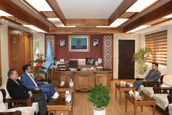 نشست رئیس دانشگاه فرهنگیان تبریز با رئیس دانشگاه مادر استان  آذربایجان شرقی 13