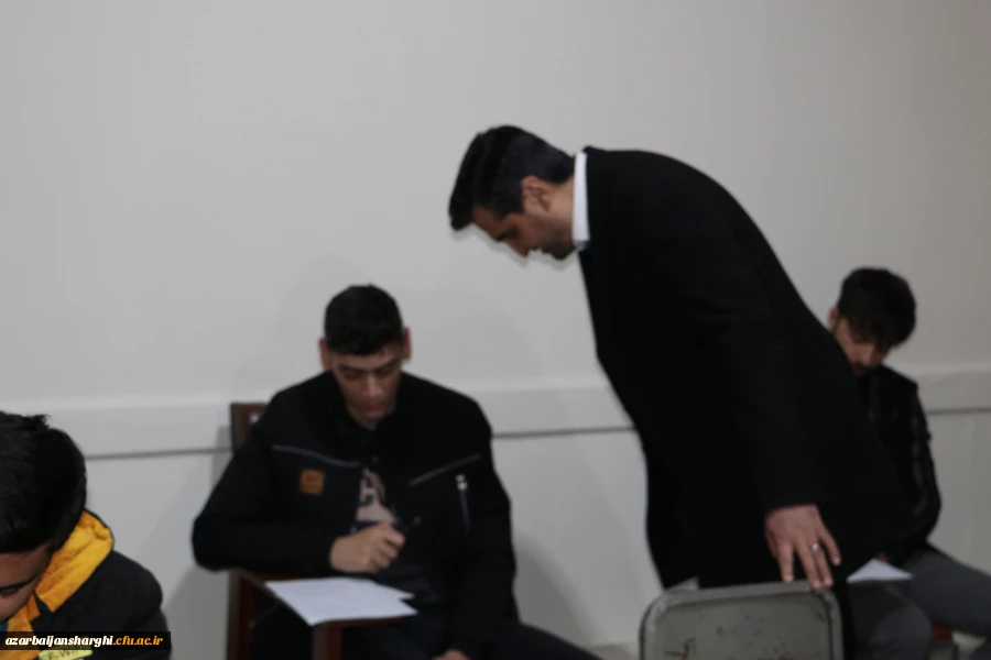 بازدید رئیس دانشگاه فرهنگیان آذربایجان شرقی در اولین روز برگزاری امتحانات پایان ترم
 4
