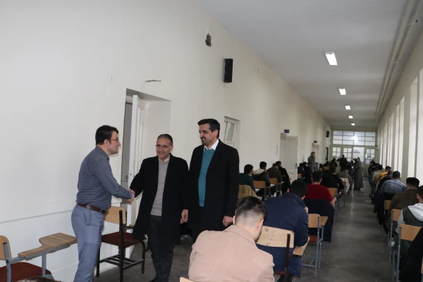 بازدید رئیس دانشگاه فرهنگیان آذربایجان شرقی در اولین روز برگزاری امتحانات پایان ترم
 3