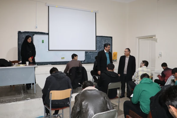 بازدید رئیس دانشگاه فرهنگیان آذربایجان شرقی در اولین روز برگزاری امتحانات پایان ترم
 4