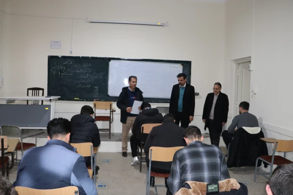 بازدید رئیس دانشگاه فرهنگیان آذربایجان شرقی در اولین روز برگزاری امتحانات پایان ترم
 5