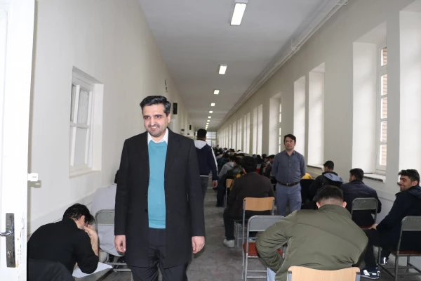 بازدید رئیس دانشگاه فرهنگیان آذربایجان شرقی در اولین روز برگزاری امتحانات پایان ترم
 6