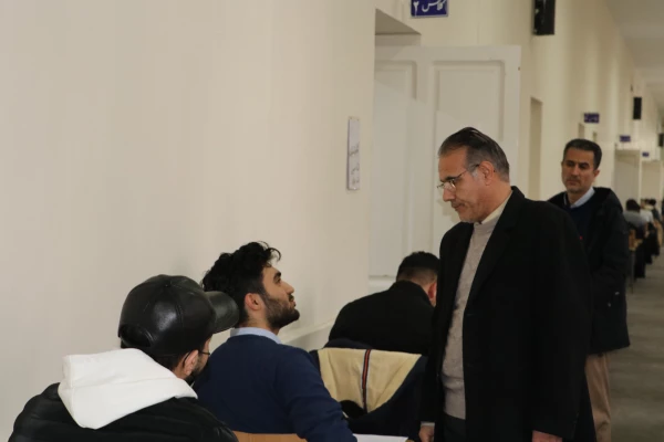 بازدید رئیس دانشگاه فرهنگیان آذربایجان شرقی در اولین روز برگزاری امتحانات پایان ترم
 7