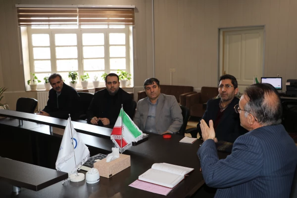 جلسه هماهنگی  کلاسها ی آموزش و نحوه پرداخت حق الزحمه دبیران ومربیان غیر انتفاعی  7