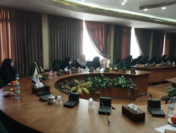 نشست توا نمند سلزی اساتید کارورزی در استان آذربایجان شرقی 6