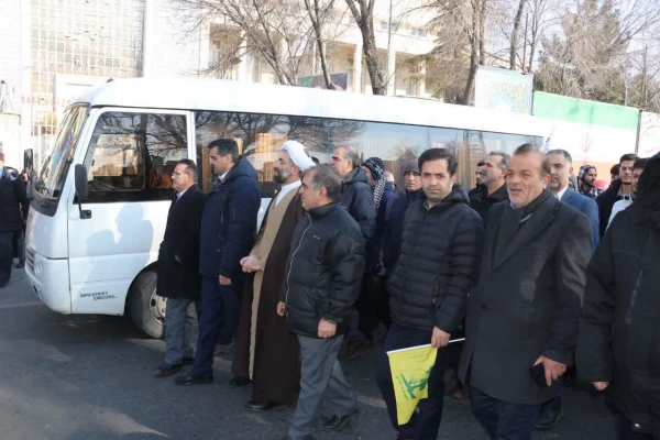 حضور حماسی خانواده بزرگ دانشگاه فرهنگیان در راهپیمایی 22 بهمن 1403  4