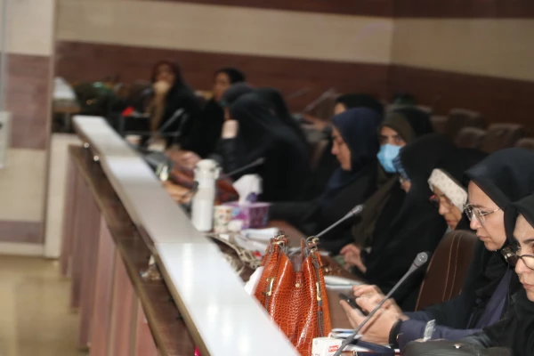 هدف اصلی دوره تخصصی عروج ،تربیت و آموزش ارتقای معرفت افزایی اساتید است 4