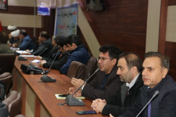 هدف اصلی دوره تخصصی عروج ،تربیت و آموزش ارتقای معرفت افزایی اساتید است 13