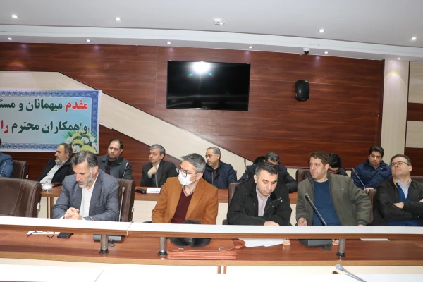 هدف اصلی دوره تخصصی عروج ،تربیت و آموزش ارتقای معرفت افزایی اساتید است 17