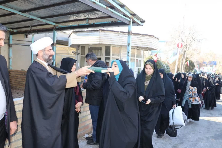  اعزام بزرگترین کاروان دانشجومعلمان دانشگاه فرهنگیان آذربایجان شرقی  به مناطق جنوب کشور 3