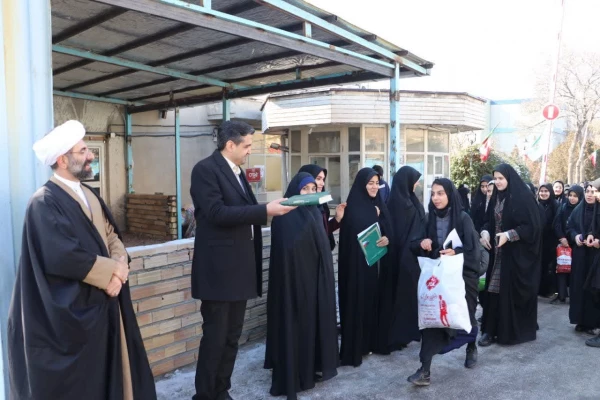  اعزام بزرگترین کاروان دانشجومعلمان دانشگاه فرهنگیان آذربایجان شرقی  به مناطق جنوب کشور 4