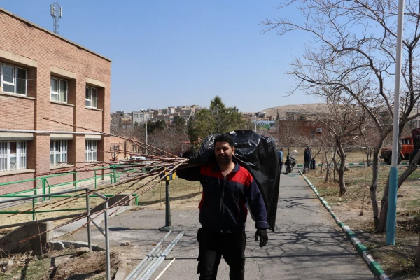 غرس نهال ایثار در پردیس علامه امینی تبریز  4