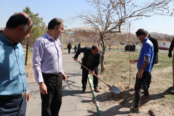 غرس نهال ایثار در پردیس علامه امینی تبریز  14