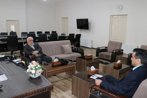 دیدار نماینده مجلس شورای اسلامی بارئیس  دانشگاه فرهنگیان استان آذربایجان شرقی 4