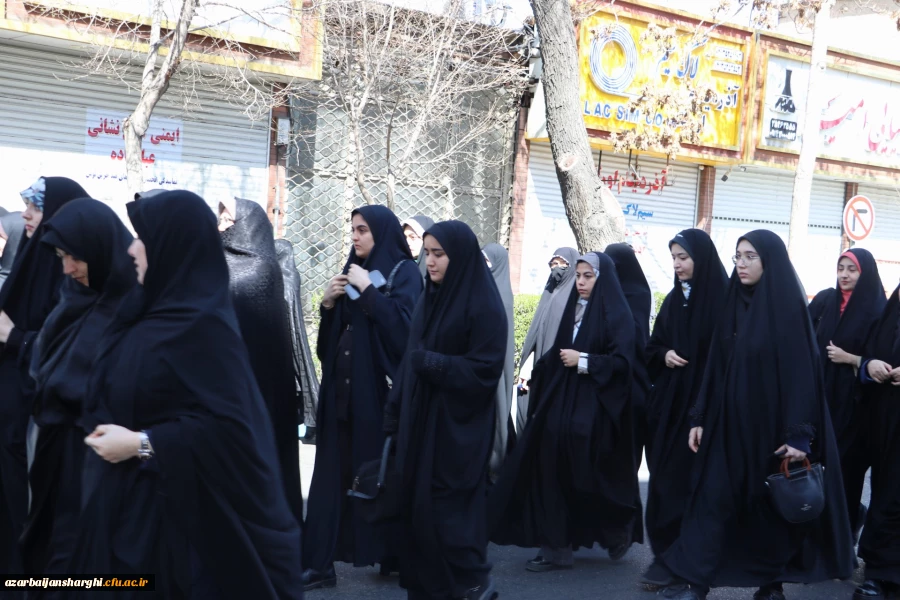 حضور گسترده خانواده  بزرگ دانشگاه فرهنگیان آذربایجان شرقی  در روز جهانی قدس ۱۴۰۴ 4