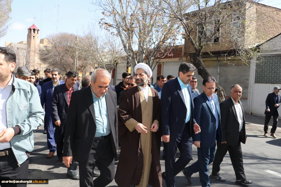 حضور گسترده خانواده  بزرگ دانشگاه فرهنگیان آذربایجان شرقی  در روز جهانی قدس ۱۴۰۴ 14