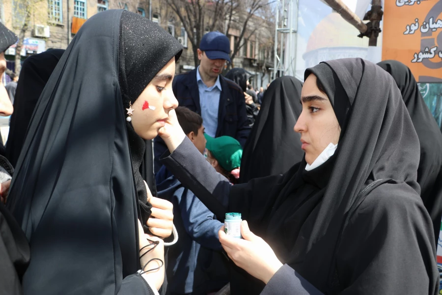 حضور گسترده خانواده بزرگ دانشگاه فرهنگیان آذربایجان شرقی در راهپیمایی روز جهانی قدس  11