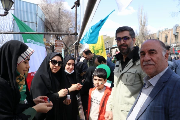 حضور گسترده خانواده بزرگ دانشگاه فرهنگیان آذربایجان شرقی در راهپیمایی روز جهانی قدس  93