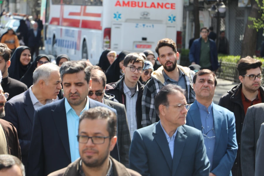 حضور گسترده خانواده بزرگ دانشگاه فرهنگیان آذربایجان شرقی در راهپیمایی روز جهانی قدس  99