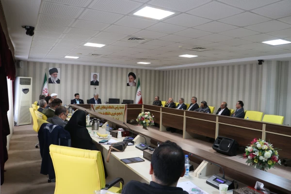 نشست مجمع عمومی خیرین حامی دانشگاه فرهنگیان تبریز با  رئیس دانشگاه فرهنگیان کشور 44